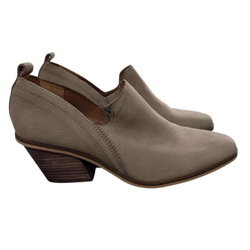 Lucky Brand Women Size 11 Vennia Bootie Nubuck Leather Taupe Stacked Heel